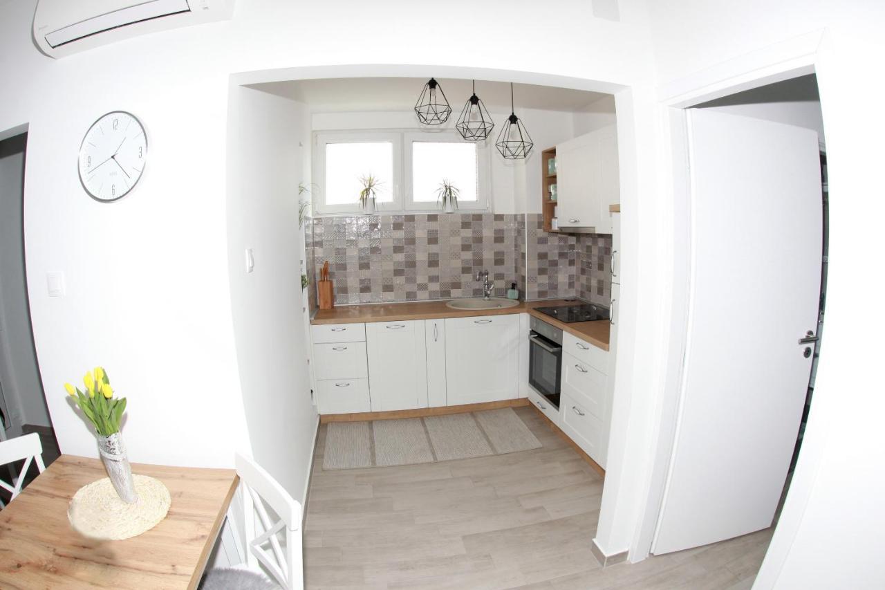 Apartman Lucija Карловац Екстериор снимка