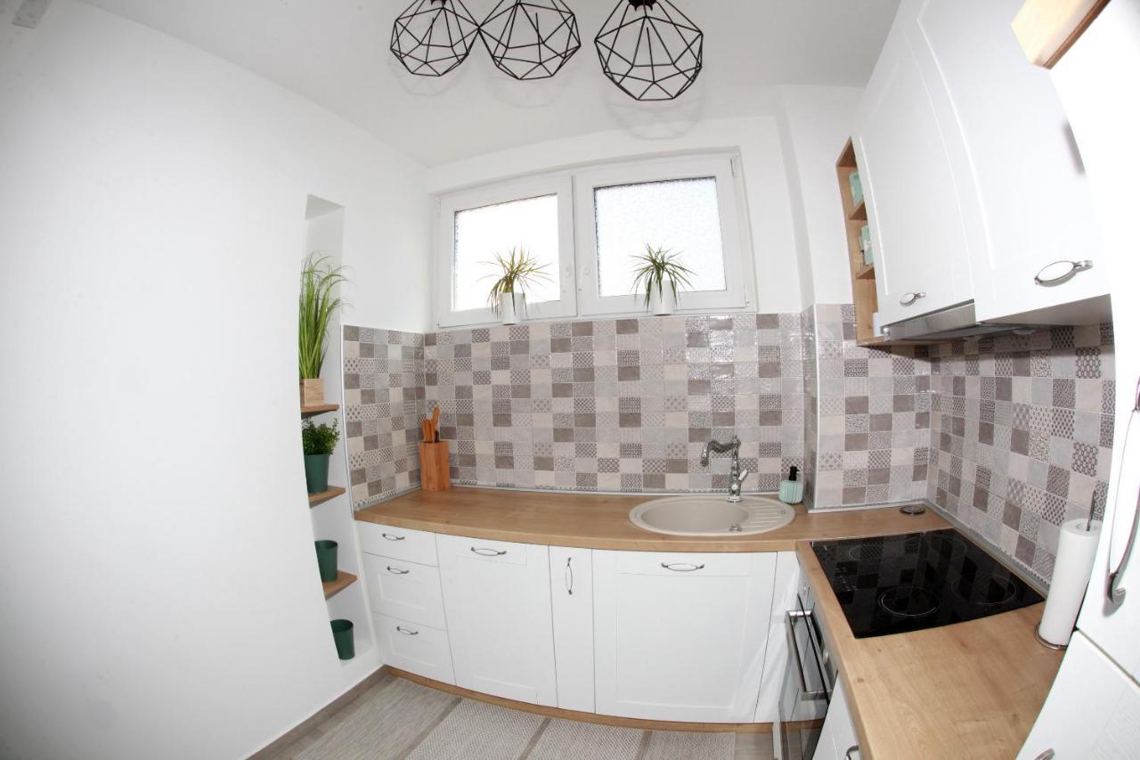 Apartman Lucija Карловац Екстериор снимка