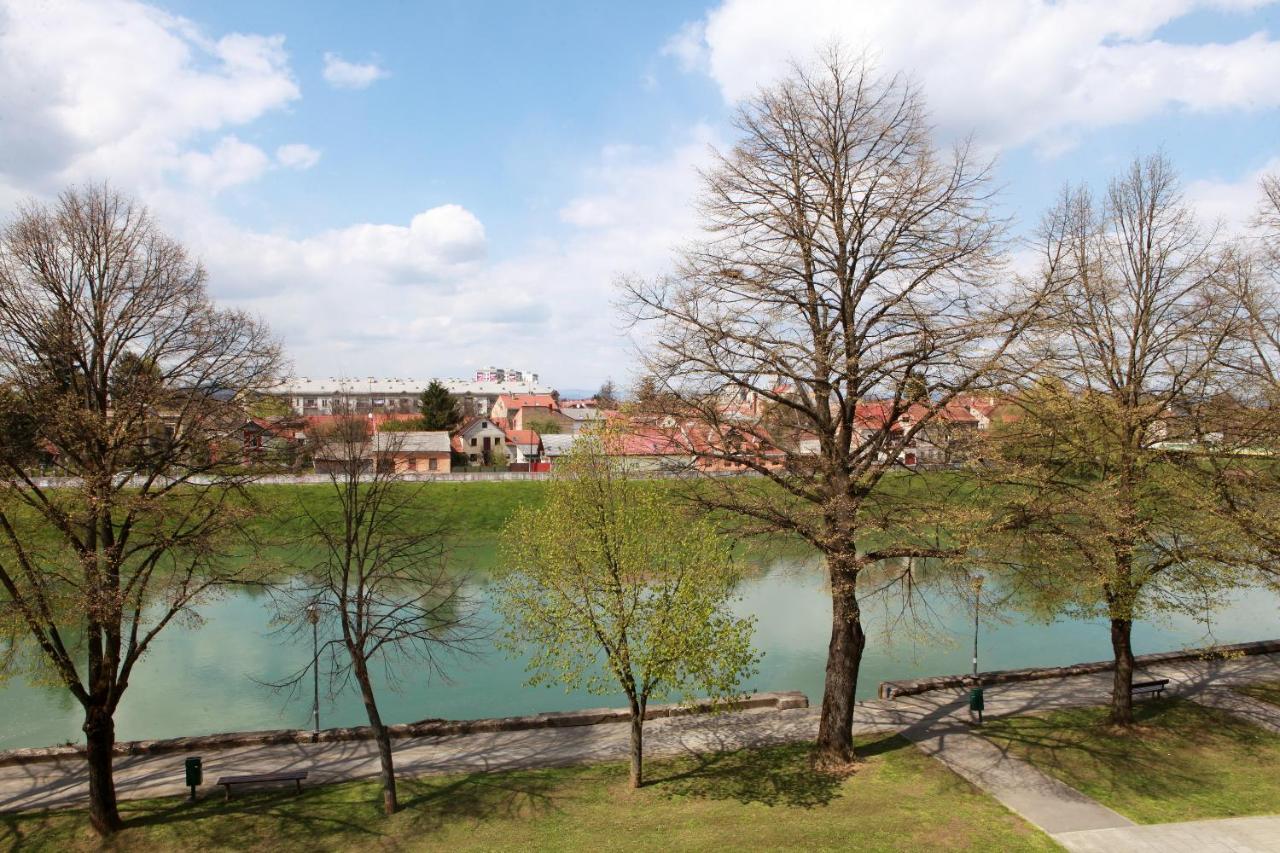 Apartman Lucija Карловац Екстериор снимка